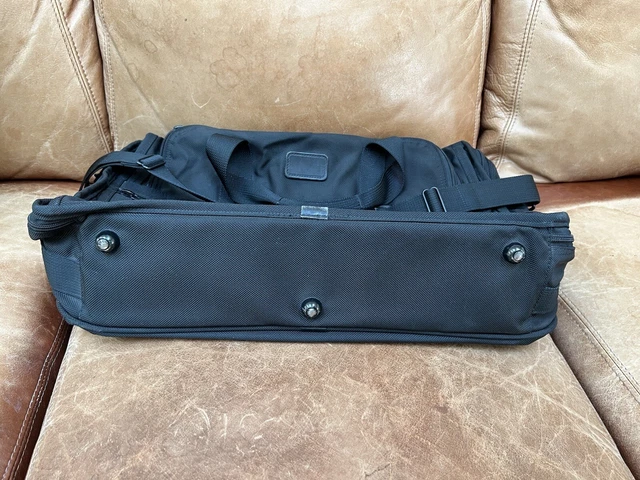 Vintage Tumi USA Black Ballistic Nylon 21” Carry On Weekender Soft Duffel Bag 5