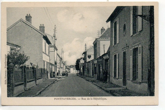 PONTFAVERGER - Marne - CPA 51 - la rue de la république