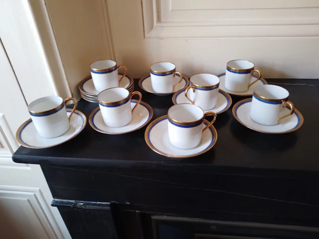 8 tasses et 11 soucoupes à café Limoges , F.Legrand et Cie . TBE