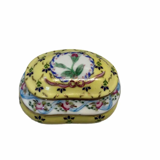 VTG ROYAL DANUBE~YELLOW GOLD & MULTI-FLOWER HAND PAINTED TRINKET Box #1886 HTF