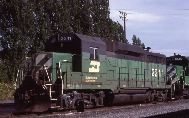 Orig Slide BN Burlington Northern GP30 #2211 - Seattle WA 1985 w/Standard Cab