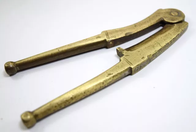 Indian Vintage Decorative Brass Betel Nut Cracker Home Multi Utility. i12-161 3