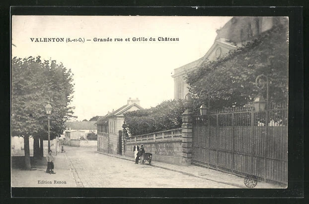 CPA Valenton, Grande rue et Grille du Chateau 1916