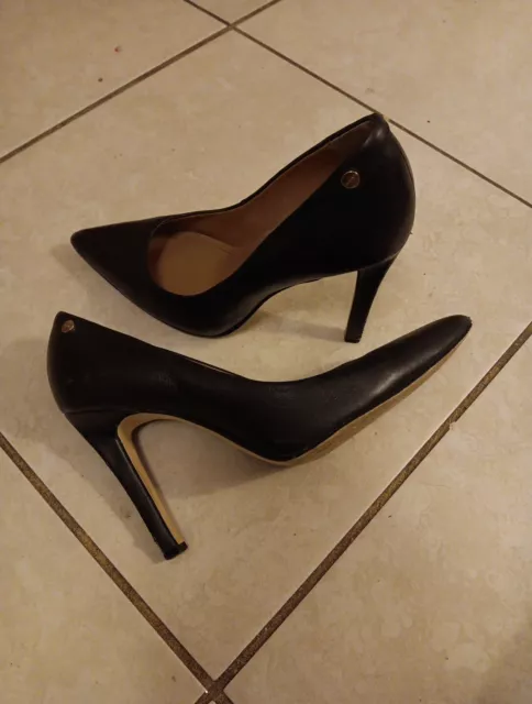 Calvin Klein Heels Womems Black Size 7 Shoes