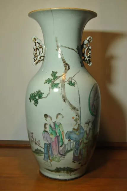 Vase ancien chinois en porcelaine Chine 19 / 20 siècle décor de personnage