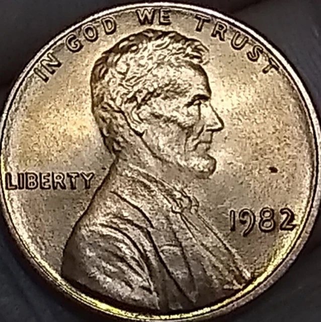 1982 P Small Date Lincoln Cent Error - Occluded Gas Bubbles/Lamination(Reverse)