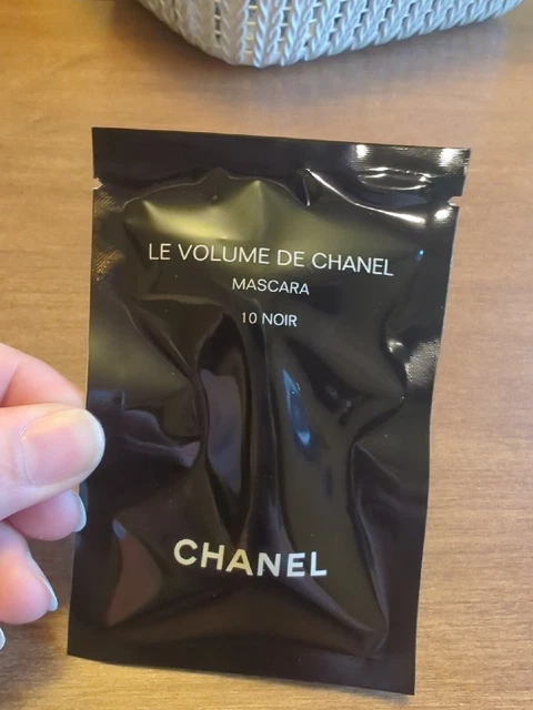 CHANEL Le Volume De Chanel Black Mascara 10 Noir -1 ml /0.03oz Sample NEW SEALED
