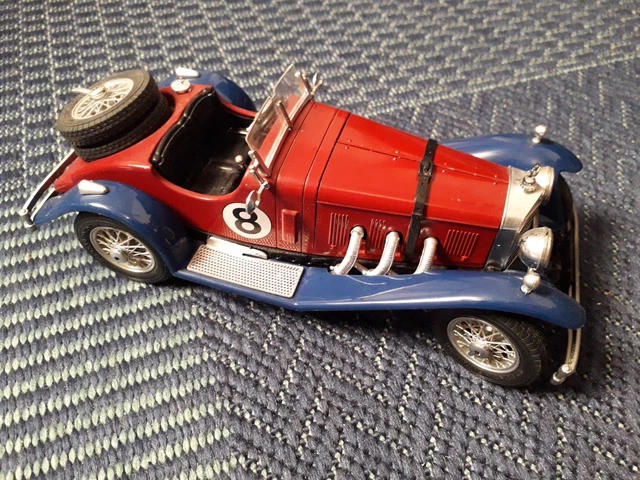 Mercedes-Benz SSK 1928 BBURAGO Special Collection RED 1:18 NEU / MINT