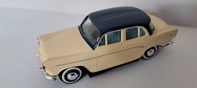 voiture miniature 1/43 :  SIMCA Aronde - Norev