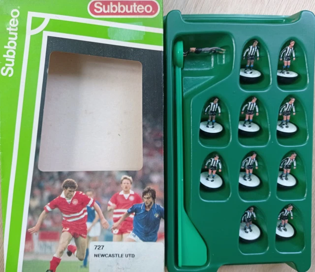 Équipe Complète SUBBUTEO Lightweight Newcastle United Vintage Ref 727