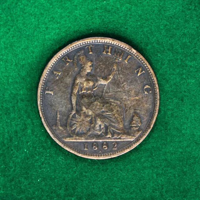 Gb Victoria 'Bun Head' Farthing 1882H ++ Sharp Grade!! ++ [124-03]