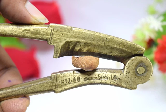 Indian Vintage Decorative Brass Betel Nut Cracker Home Multi Utility. i12-161