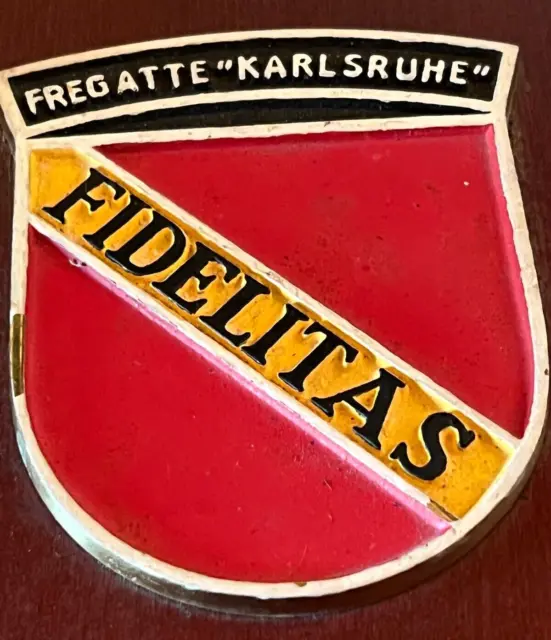 Crest militare FIDELITAS FREGATTE Karlsruhe Germany scudo legno tedesco vintage