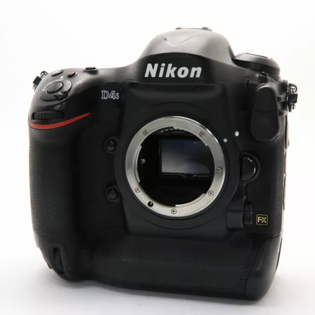 [Near Mint] Nikon D4S 16.2 MP Digital Camera Body Black w/ charger