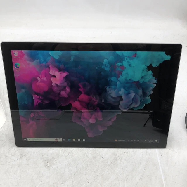 MICROSOFT SURFACE PRO 5 1807 12.3" i5-7300U 2.60GHZ 8GB RAM 256GB SSD.