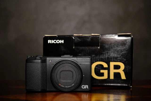 Ricoh GR 16.2MP Digital Compact Camera Black *Near mint in Box* #1547