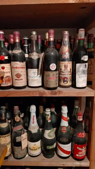 10 bottiglie vino da collezione (Barolo, Barbaresco, Barbera e altri) anni 60-70