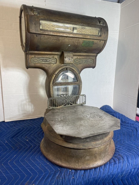 1900s Computing Scale, made by "The Computing Scale Company, Dayton, Ohio, USA i 1900s Computing Scale, made by "The Computing Scale Company, Dayton, Ohio, USA i