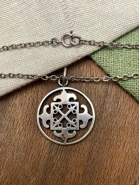 Stunning Celtic Scottish Pendant and Necklace Chain Solid Sterling 925 Silver