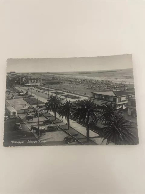 Cartolina - Viareggio - Viali Lungomare e Spiaggia - VG ANNI 60