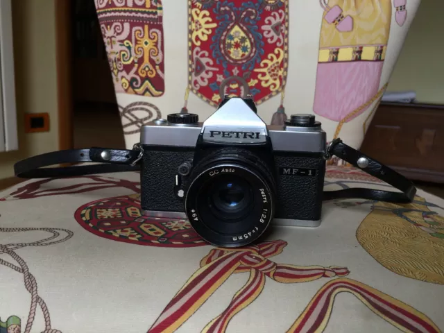 Macchina Fotografica Petri MF-1 