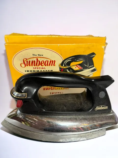 Made in Australia Boxed Vintage Sunbeam Ironmaster Iron