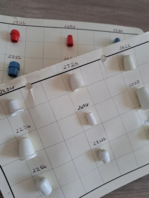 Muestras con tarjetas Toggle Ends 18 piezas (blanco, azul, rojo)