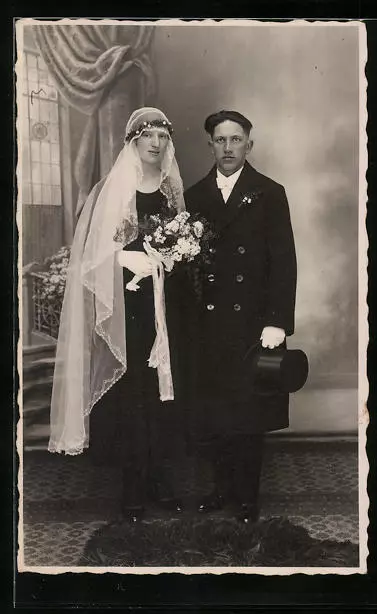 Ansichtskarte Brautpaar mit Schleier und Zylinder