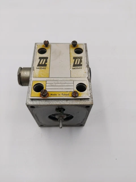 Manifold Wadowice 4WE10J50 / #A O1ME 2137