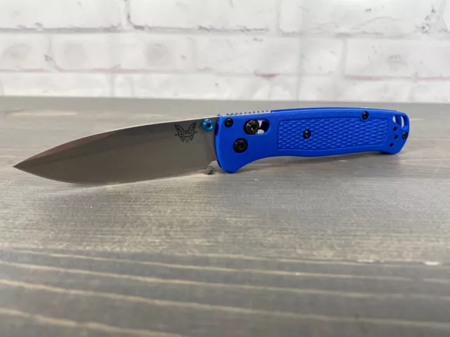 Blue Benchmade 535 Bugout Drop-Point Blade Knife