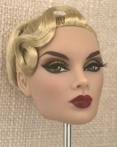 Head Only From Love Knot Of Gold Victoire Roux 12.5" E59Th St Integrity Toysdoll 3