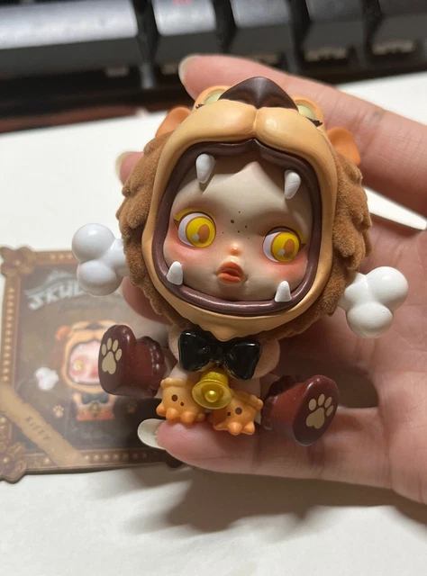 POP MART x SKULLPANDA The Addams Family Kitty Mini Figure Toy