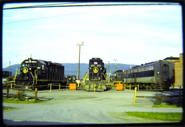 Original Railroad Slide OSLD B&O Engine Terminal Scene Cumberland MD 6/72