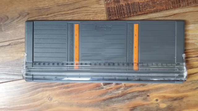 Fiskars Portable Paper Trimmer 12 inch NO Blade Cutter Scrapbooking Crafting