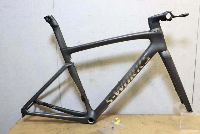 frame specialized carbon