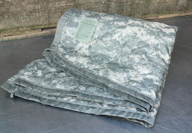 USGI Army Military Wet Weather Poncho Liner Woobie Blanket ACU Digital Camo USGI Army Military Wet Weather Poncho Liner Woobie Blanket ACU Digital Camo