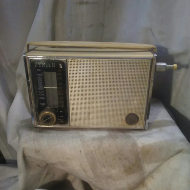 Zenith royal 76 transistor radios for parts or repair