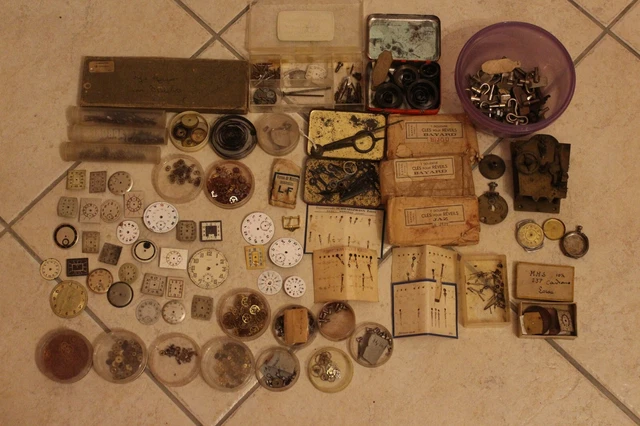 Lot De Pièces D'horlogerie N°66 - Rouages, Roues Pour Montre Ou Pendule - Occasion - Précision