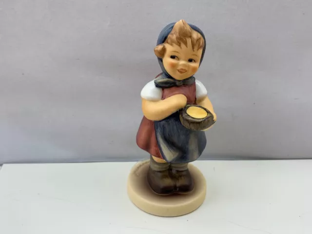 Figura Abejorro 629 Esposa del granjero joven 9 cm. 1 Selección - Perfecto