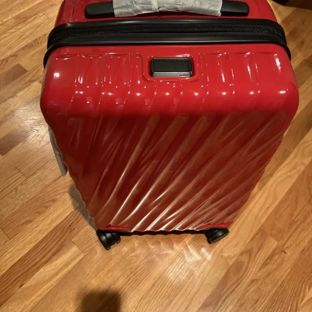 TUMI 19 Degree International Carry On 4 Wheel Expand  Blaze Red  $750