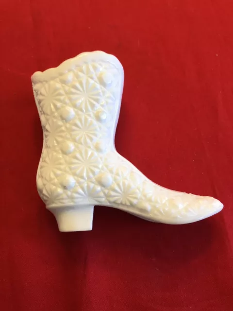 Vintage Fenton White Milk Glass Shoe/Boot Button & Daisy Pattern