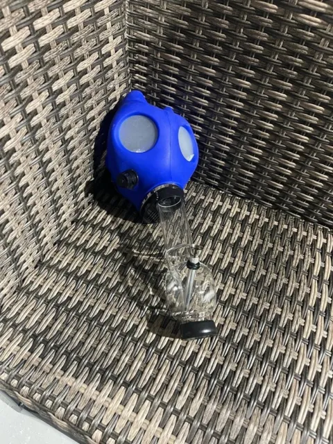 Gas Mask Bong Hookah Smoking - BONG COLOR VARY( blue )