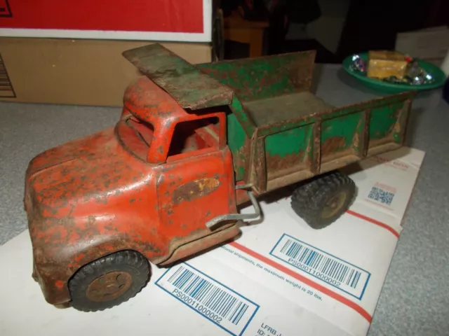 Vintage 1955 Tonka Toys Green And Red Dump Truck-Round Fender- Original