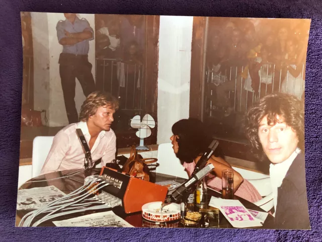 Unpublished photo of Claude François south radio in August 1977