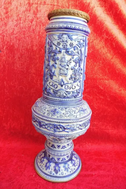 Schöne , große, sehr alte Prunkvase , Keramik ( Steingut ), reliefverziert ,49cm