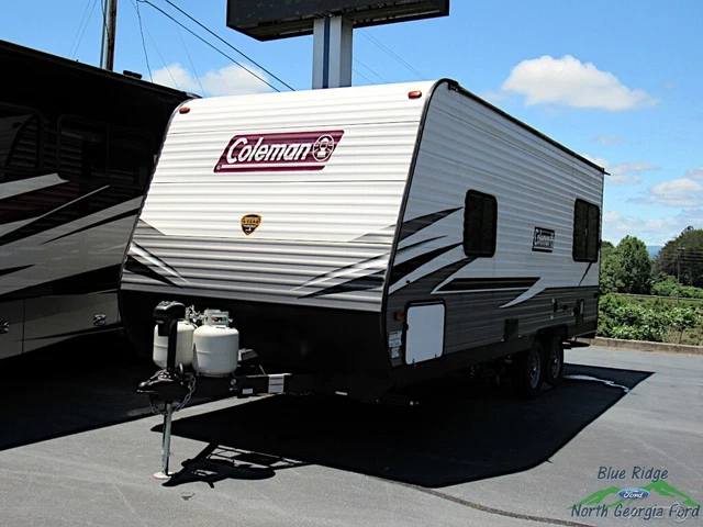 2020 Dutchmen Coleman Lantern LT 202RD Used 2020 Dutchmen Coleman Lantern LT 202RD Used