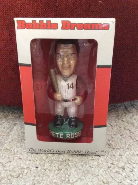 PETE ROSE Cincinnati Reds Limited Edition Bat on Shoulder Bobblehead