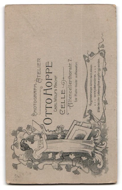 Fotografie Otto Hoppe, Celle, Altencellerthorstr. 7, Portrait Soldat in Feldgra 2