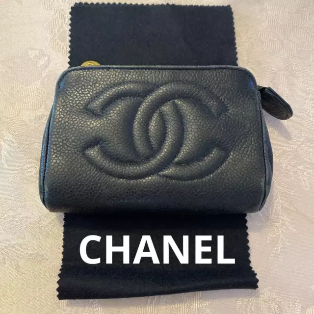 AUTHENTIC CHANEL Vintage Timeless CC Logo leather Coin Cosmetic pouch 💖💖