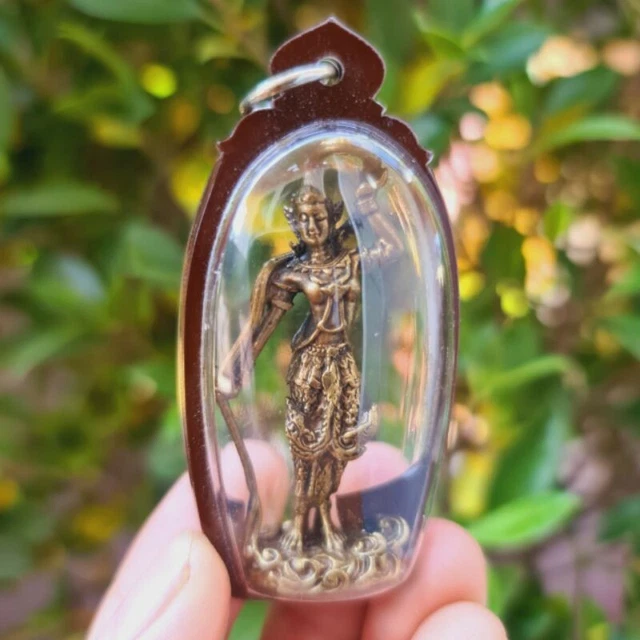 Mother Earth Goddess Brass Statue Defeat Mara Pendant Thai Buddha Amulet